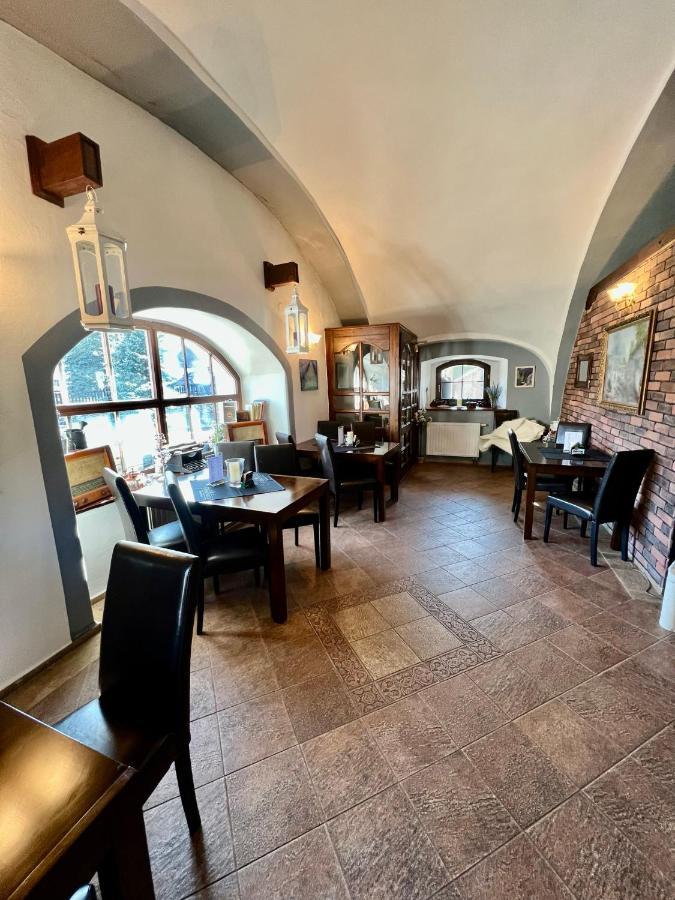 Hotel Jiricna Сушице Экстерьер фото